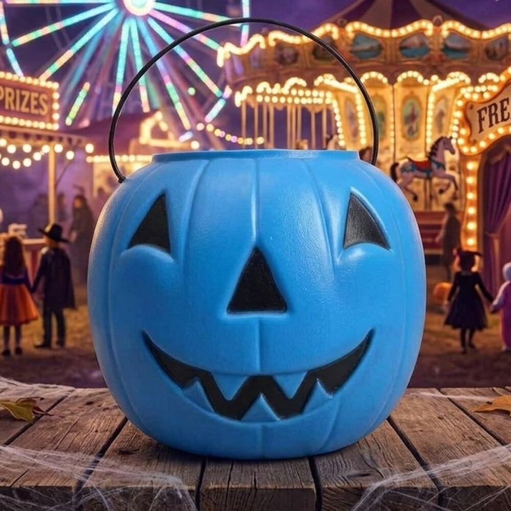 September 2012 General Foam Plastics Blue Pumpkin Jack o Lantern Blow Mold